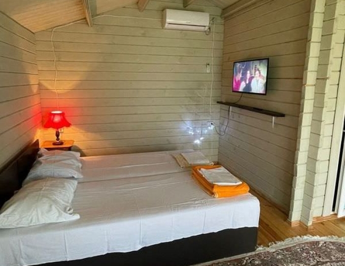 Коттедж Коттедж 4-местный 1-комн. - База отдыха «Морской Бриз (Агудзера)» Сухум